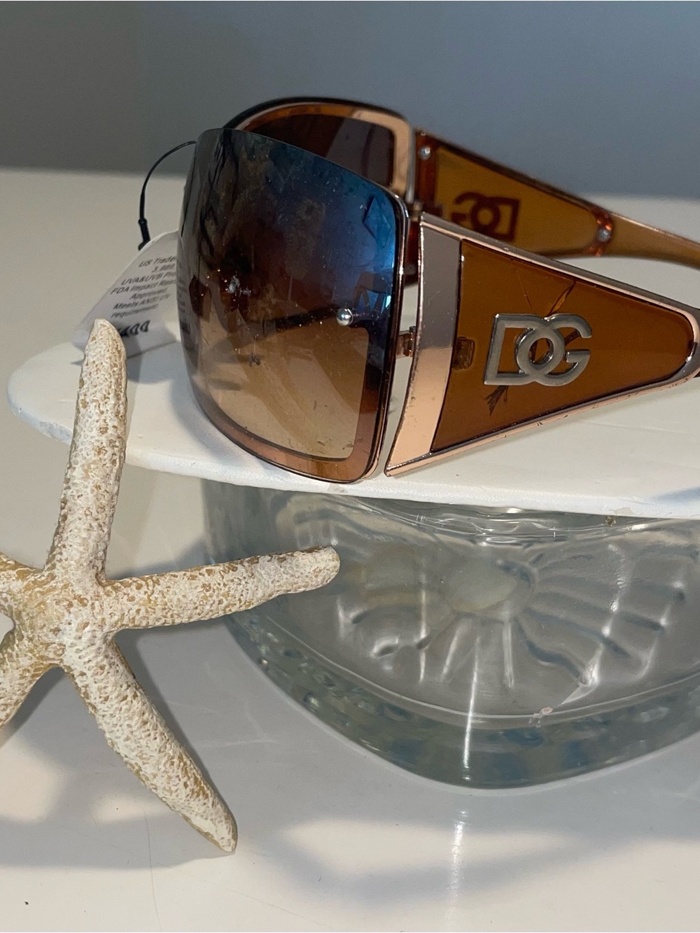 Fashion designer sunglasses